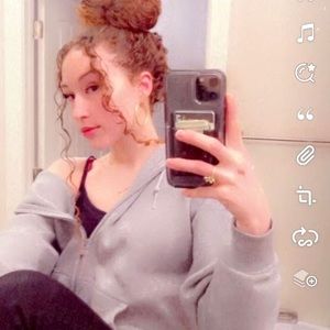 Meet your Posher, Christal